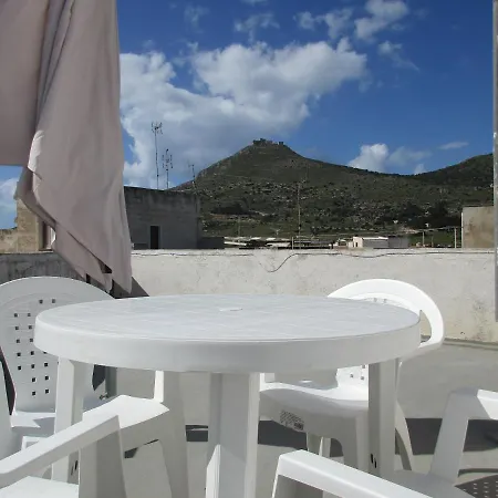 Le Case Di Tufo- Casa Del Sole Favignana Exterior photo
