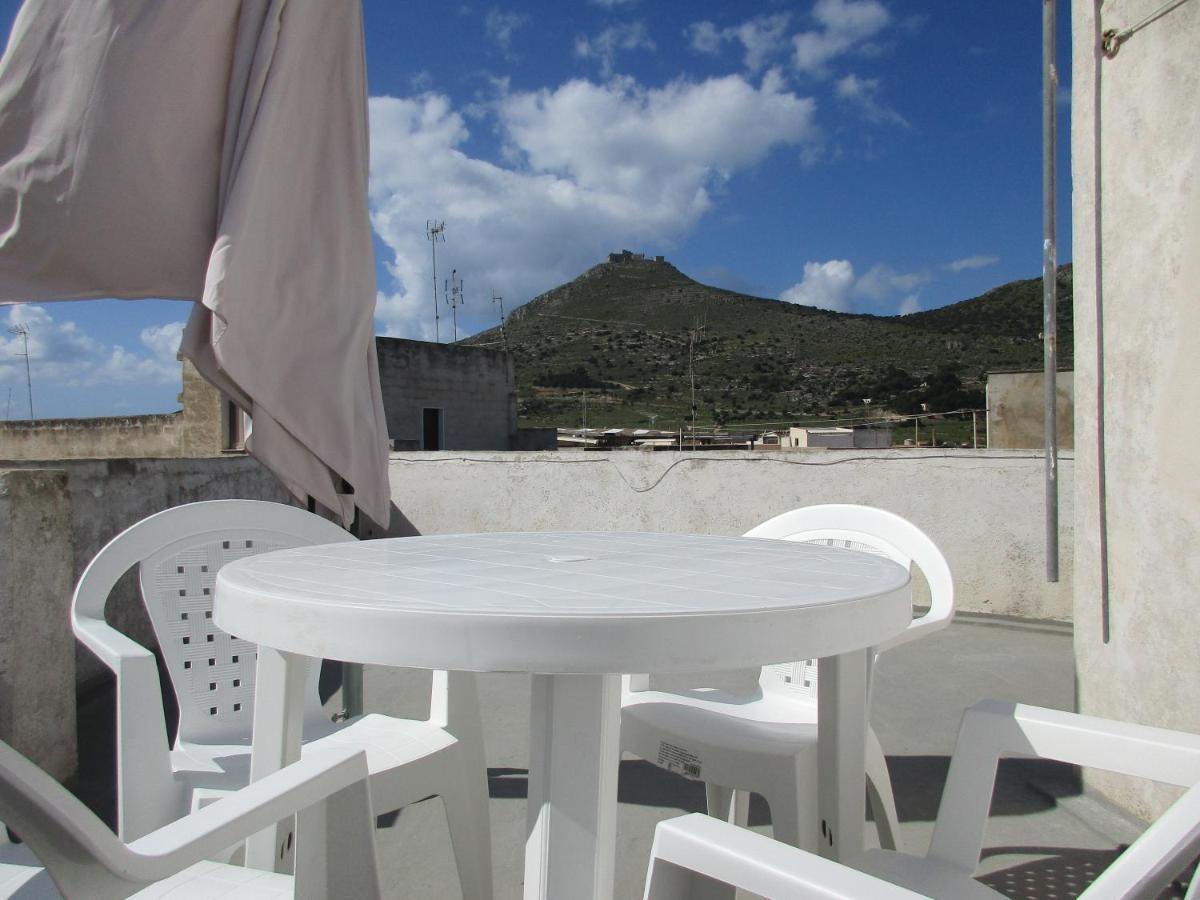 Le Di Tufo- Casa Del Sole Apartment Favignana